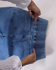 50% OFF - Calça Jeans Skinny Flare com Cós Elástico