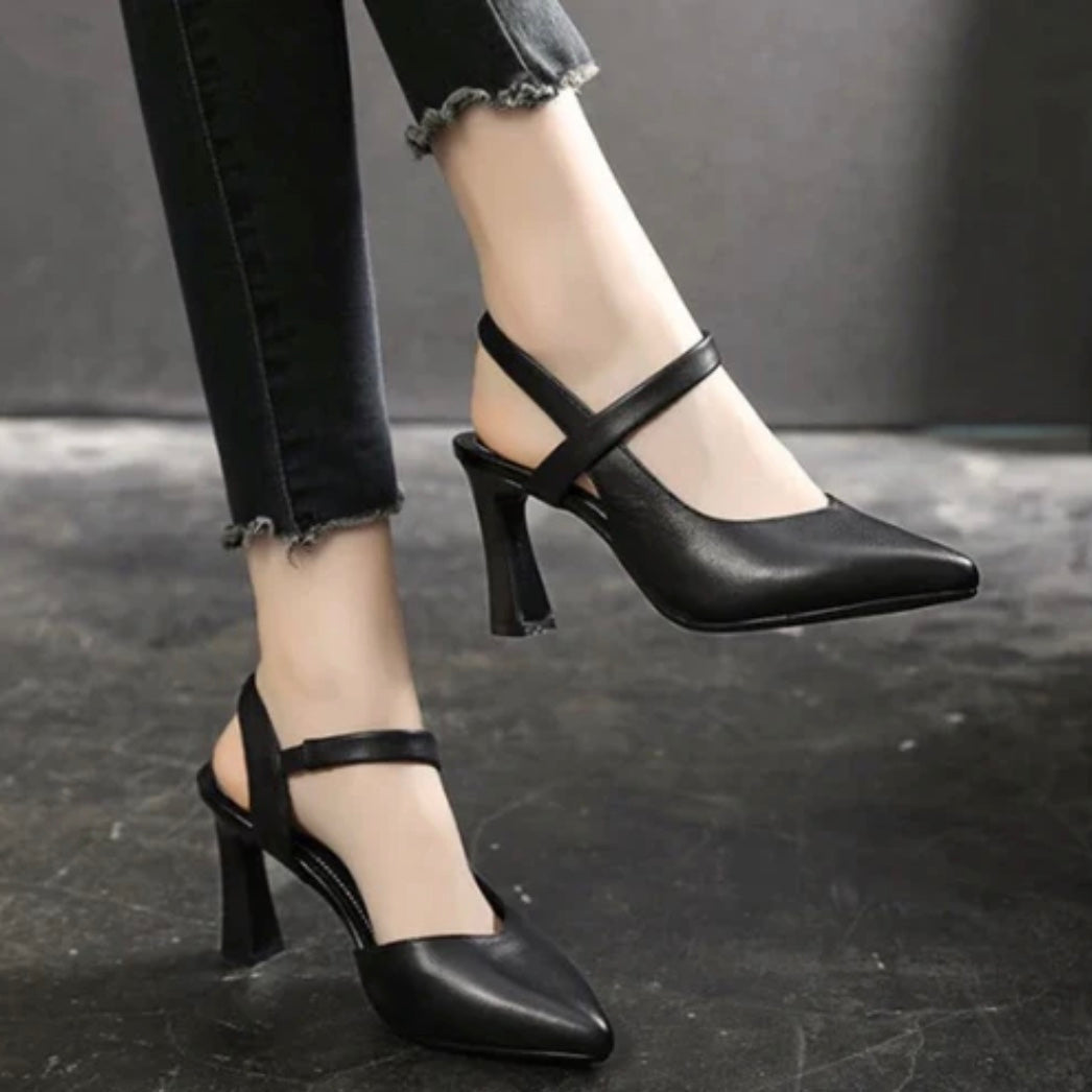 Scarpin Ortopédico - Diga adeus à dor nos pés sem abrir mão da elegância! 👠 Só hoje de R$99.90 por R$67.90 com Frete Grátis!