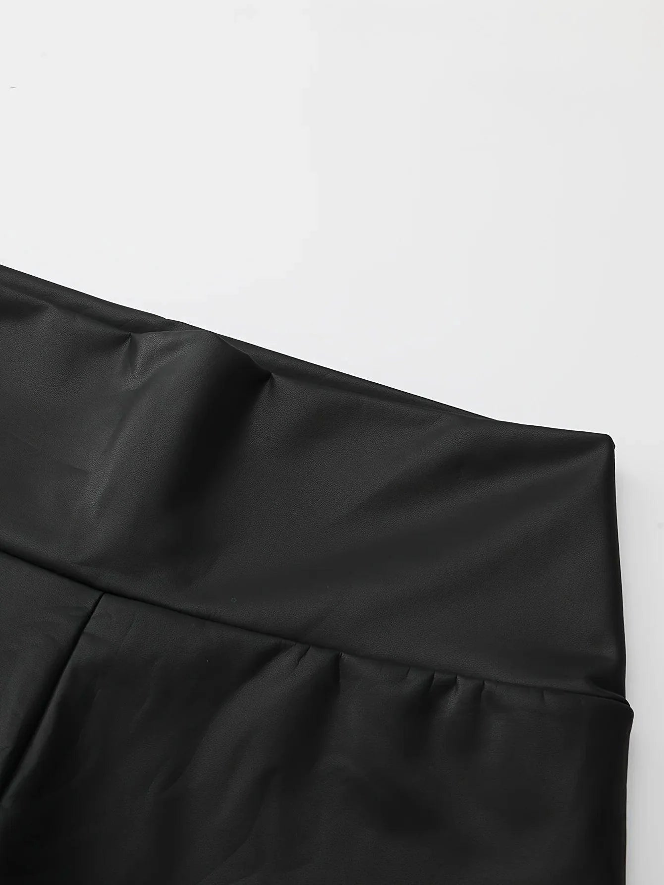 Legging em Couro PU Slim