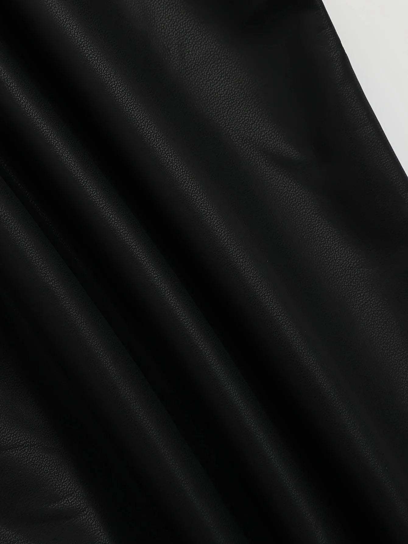 Legging em Couro PU Slim