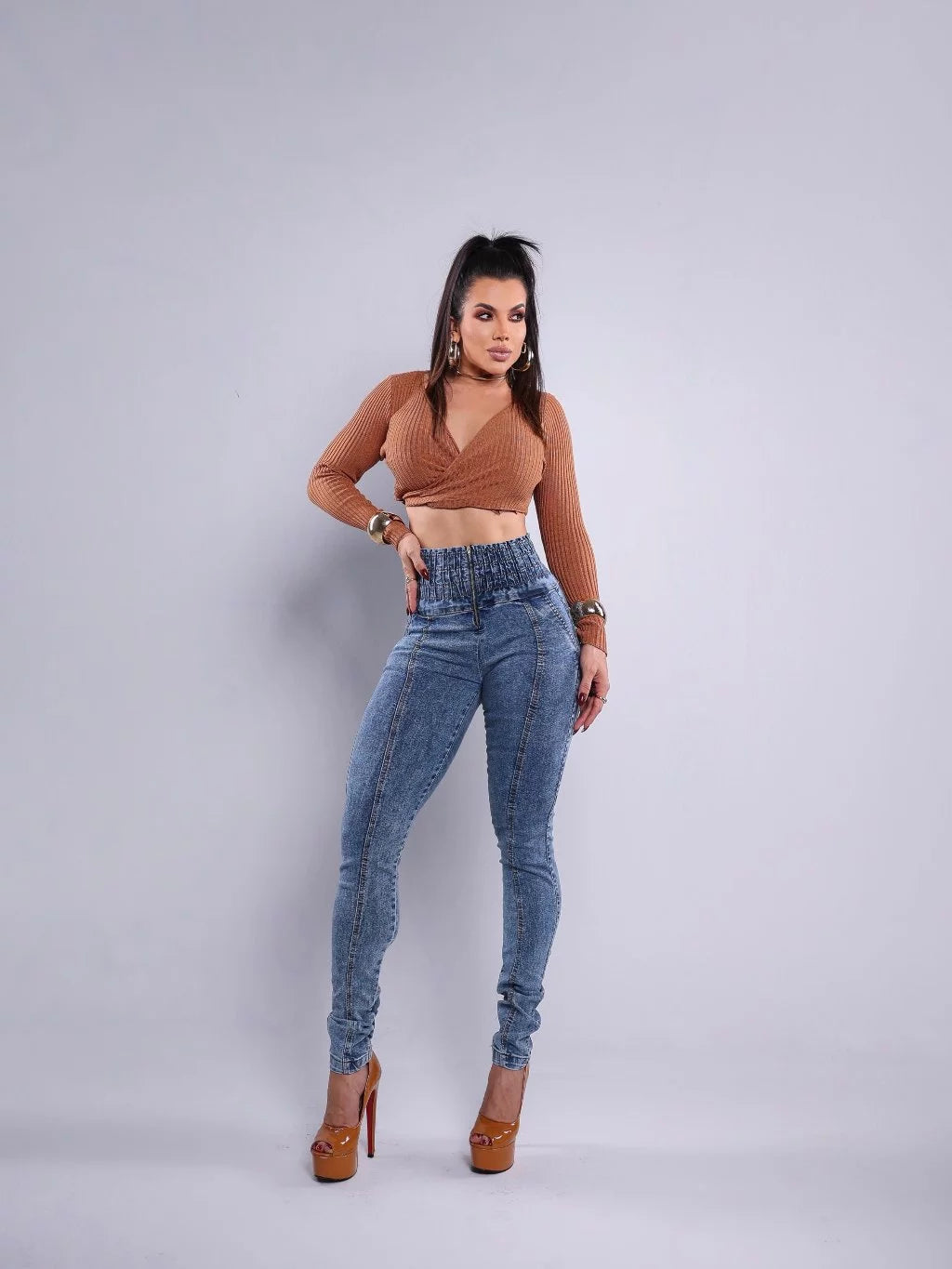 50% OFF - Calças Jeans Ultra Modeladoras PitBull 2025